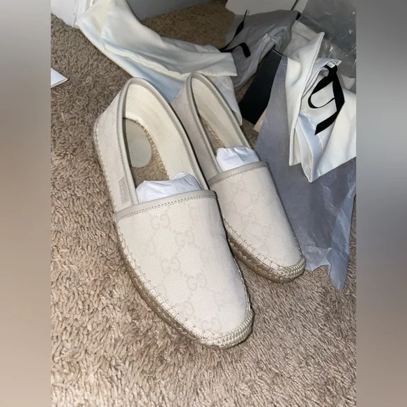Gucci | Shoes | Womens White Gg Canvas Leather Espadrille  display picture 2